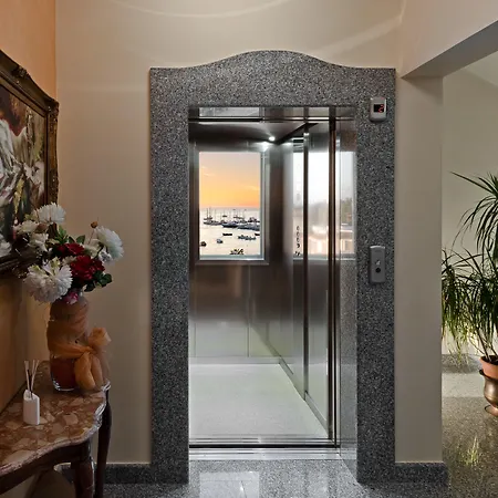 Mediterraneo Hotel