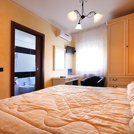 Mediterraneo Hotel