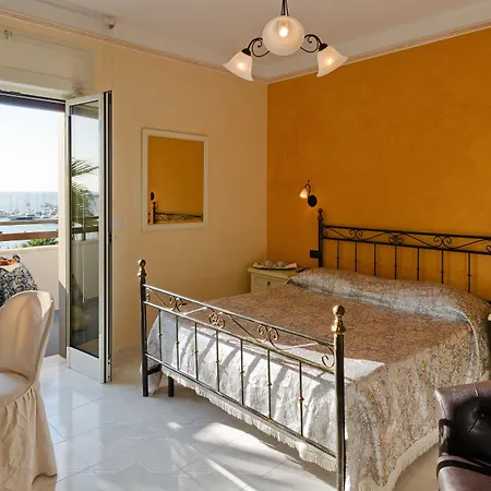 Mediterraneo Hotel