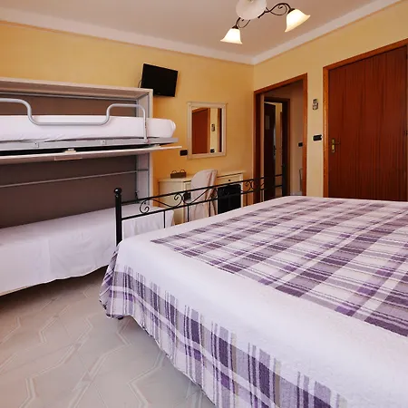 Mediterraneo Otel 3*