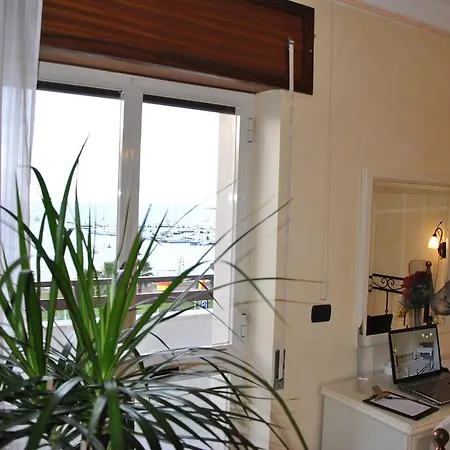 Mediterraneo Hotel 3*